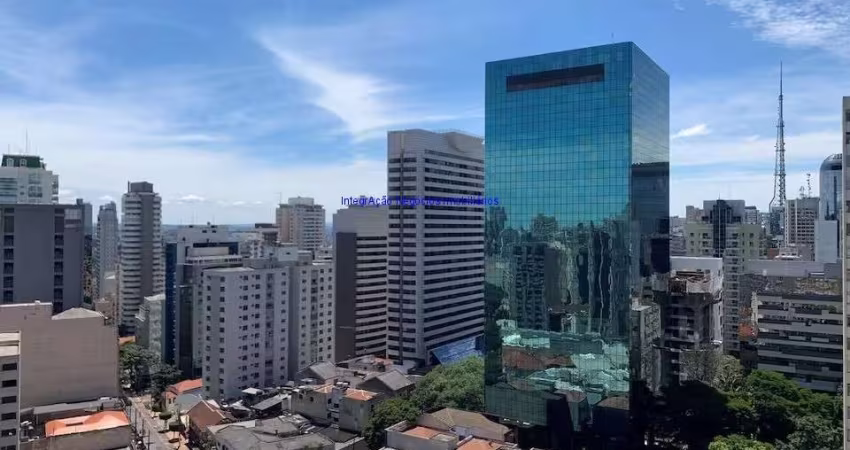 Apartamento 50m², 01 dormitório e 01 banheiro.  Condomínio com portaria e segurança.  Excelente localização á 7 minutos andando para a estação