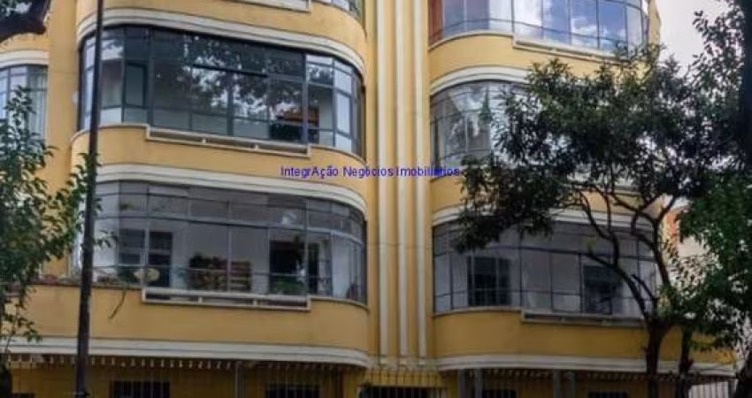 Apartamento 87m², 03 dormitórios, 02 banheiros e 01 vaga na garagem.    Condomínio com portaria e segurança.   Excelente localização