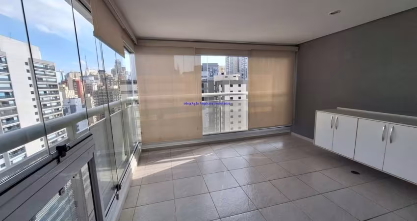 Apartamento MOBILIADO 60m², 02 dormitórios (sendo 01 suíte) e 02 banheiros.  Condomínio com portaria, segurança, piscina, salão de festa