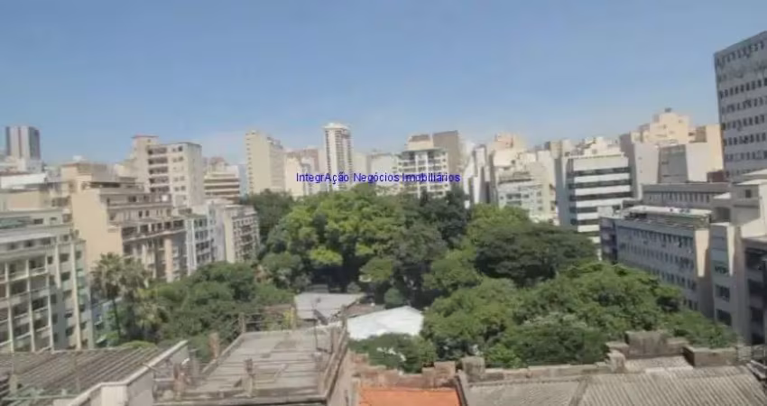 Condomínio com portaria e segurança.  excelente localização, á 5 minutos andando para a estação do metrô higienópolis mackenzie;
