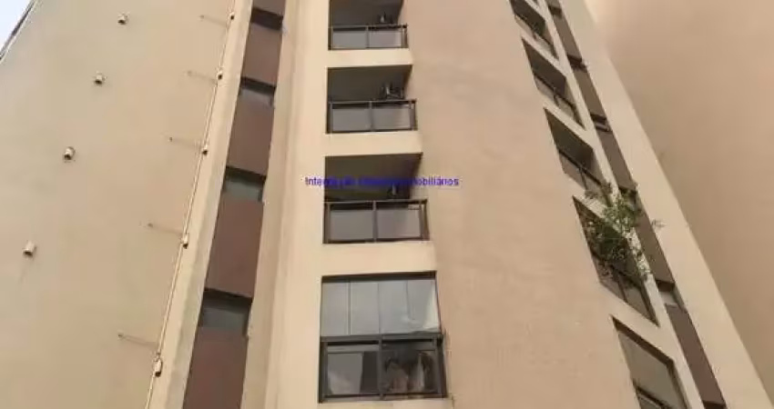 Apartamento Flat 48m², 01 dormitório, 01 banheiro e 01 vaga de garagem.  Condomínio com portaria, segurança, piscina e academia.  Excelente