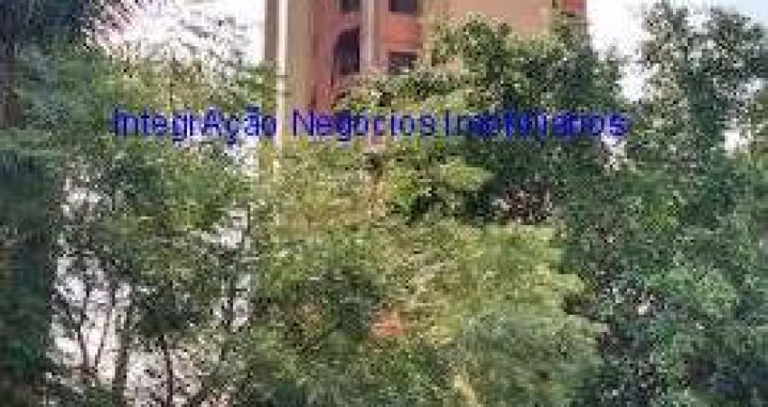 Apartamento 45m², 01 dormitório (sendo suíte), 02 banheiros e 01 vaga de garagem.  Condomínio com segurança, portaria, piscina,  academia