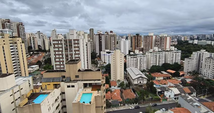 Apartamento 75m², 02 dormitórios, 02 banheiros e 01 vaga de garagem.  Condomínio com portaria, segurança, piscina, salão de festa  e academia.