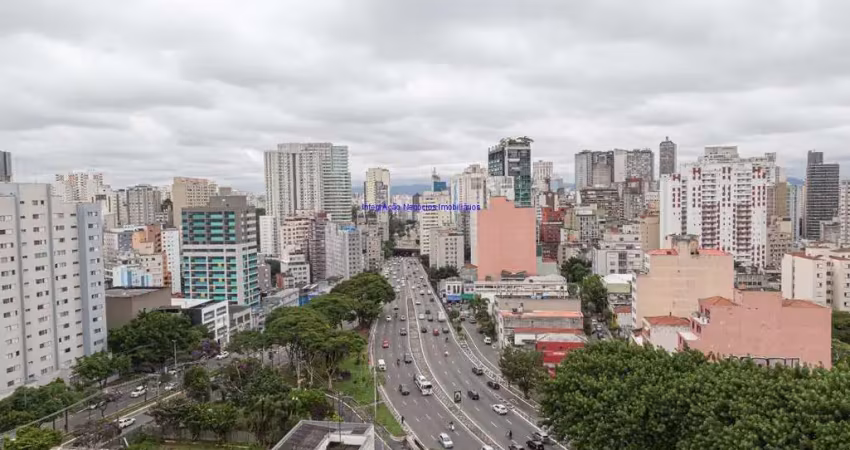 Apartamento 35m², 01 dormitório e 01 banheiro.  condomínio com portaria, segurança, piscina, academia e salão de festas.  excelente localização