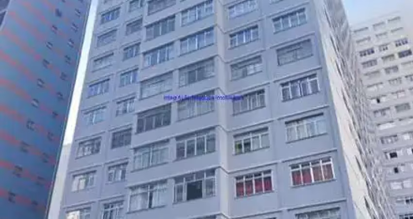 Apartamento 75m², 03 dormitórios e  02 banheiros.  Condomínio com portaria e segurança.  Excelente localização, á 5 minutos andando para a estação