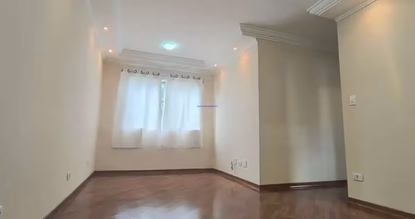 Apartamento 70m², 03 dormitórios, 01 banheiro e 01 vaga de garagem.  condomínio com portaria e segurança.  excelente localização
