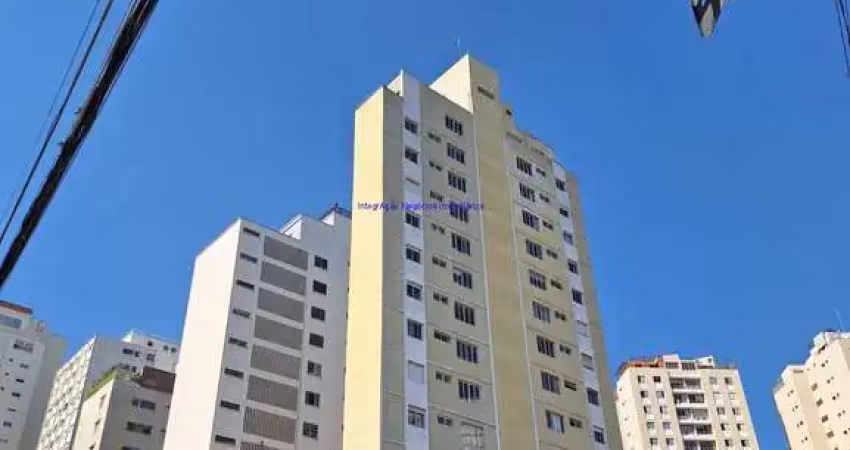 Apartamento mobiliado 45m², 02 dormitórios, 01 banheiro e 01 vaga na garagem.  condomínio com portaria e segurança.  excelente localização