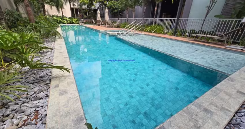 Apartamento studio 37m² e 01 dormitório.  condomínio com portaria, segurança, piscina e academia.  excelente localização
