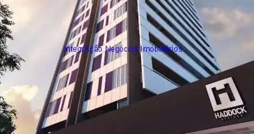 Condomínio com portaria 24h, elevadores e zelador.  excelente localização á 6 minutos andando para a estação do metrô consolação;