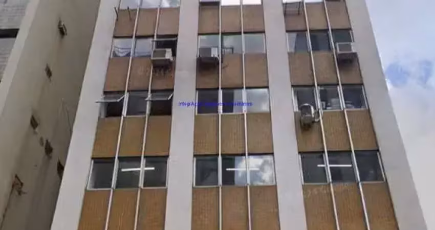 Conjunto comercial 200m², 04 banheiros e 04 vagas.  condomínio com portaria e segurança 24hrs.  excelente localização