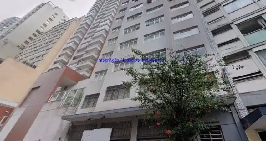 Apartamento 76m²,  01 dormitório e 01 banheiro.  condomínio comportaria e segurança.  excelente localização á 4 minutos andando para a estação