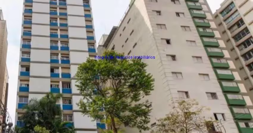 Apartamento 03 dormitórios (sendo 01 suíte), 02 banheiros e 01 vaga de garagem.  condomínio com portaria e segurança.  excelente localização