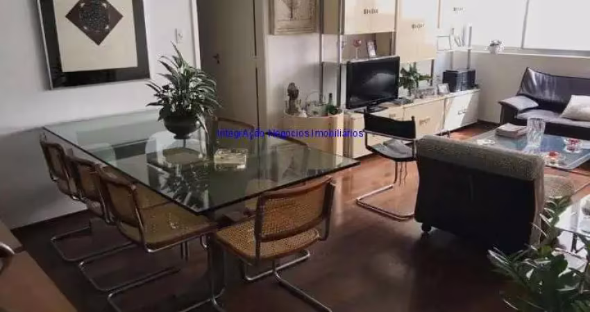 Apartamento mobiliádo 108m²,  03 dormitórios,  03 banheiros e 01 vaga de garagem.  condomínio comportaria e segurança.  excelente localização