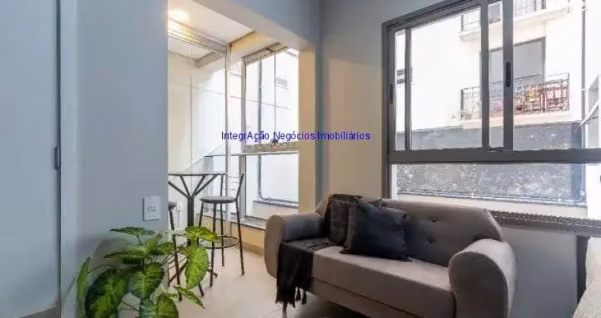 Apartamento studio 26m²,  01 dormitório e 01 banheiro.  condomínio com portaria, segurança, academia, piscina e salão de festas.  excelente