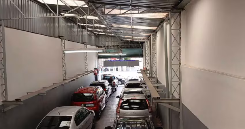 Loja 220 m² e 01 banheiro.  excelente localização entre as ruas columbus, carneiro da silva e carlos weber.  todas as informações aqui anunciadas são