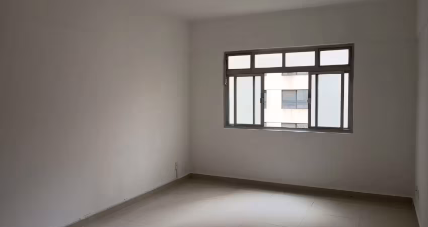 Apartamento aconchegante e com excelente localização à venda.