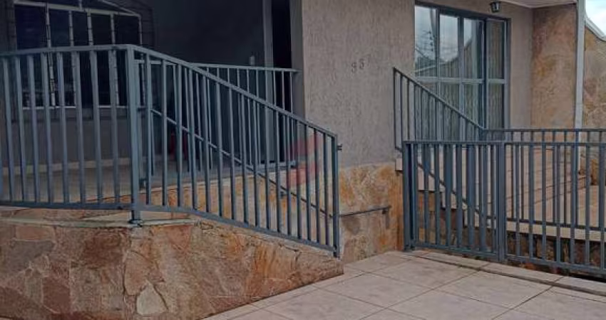 Casa à venda na Arnaldo Wolff Gaenly, 537, Atuba, Curitiba