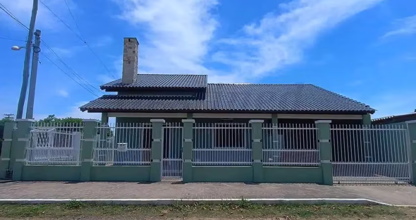 Casa com 4 quartos à venda no São Simão, Mostardas 