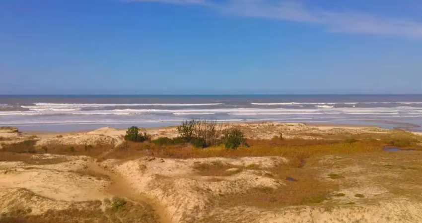Terreno à venda na Praia Real, Torres 