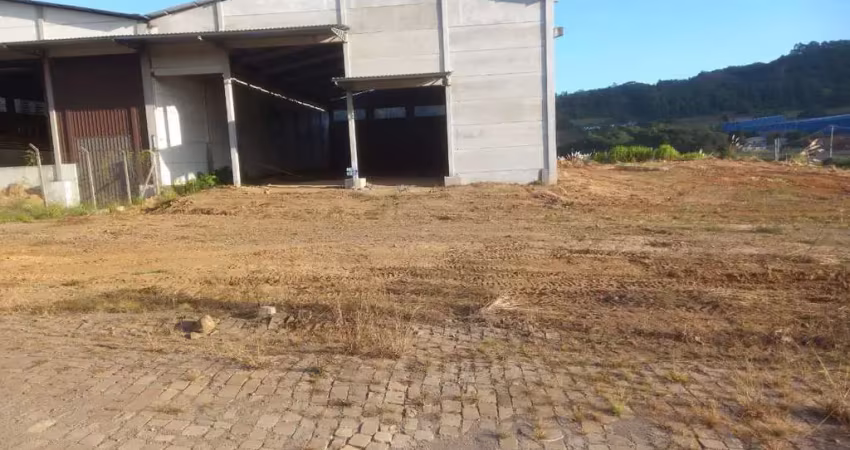 Pavilhão para venda no bairro industrial em farroupilha