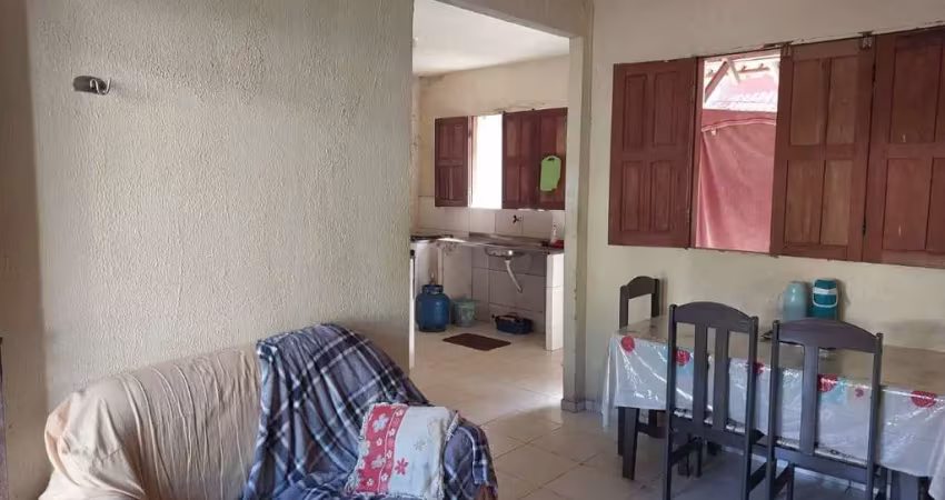 Casa de 2 pavimentos  no Condomínio  Bosque Felicidade