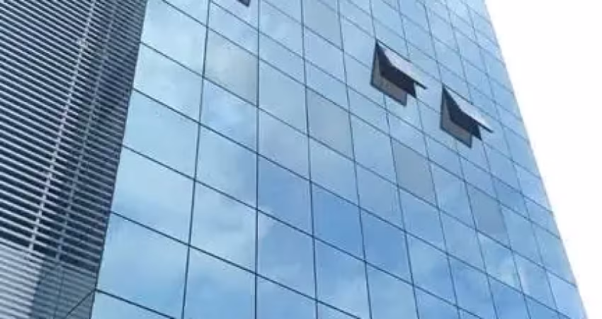 Sala comercial com banheiro privativo! área privativa de 33m². o1 vaga de garagem rotativa.