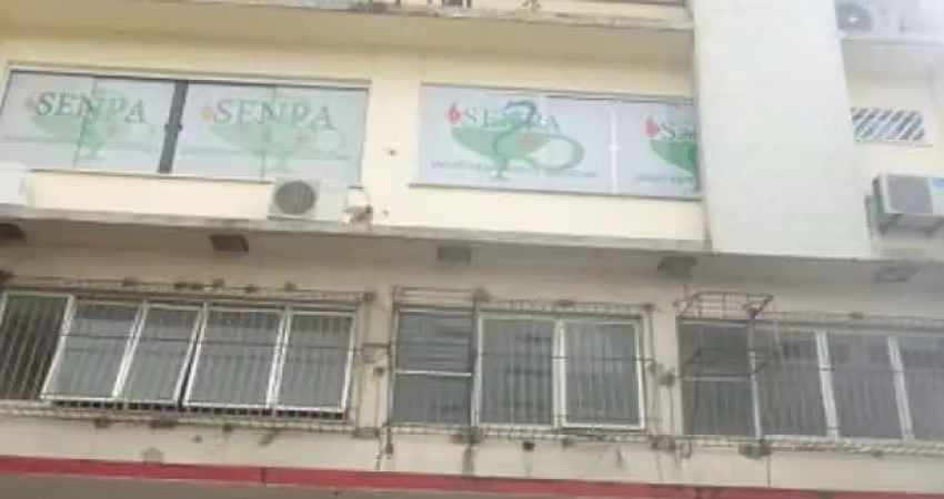 Sala comercial no ed. américo nicolau da costa localizada na rua santo antônio. medindo 45,00m².