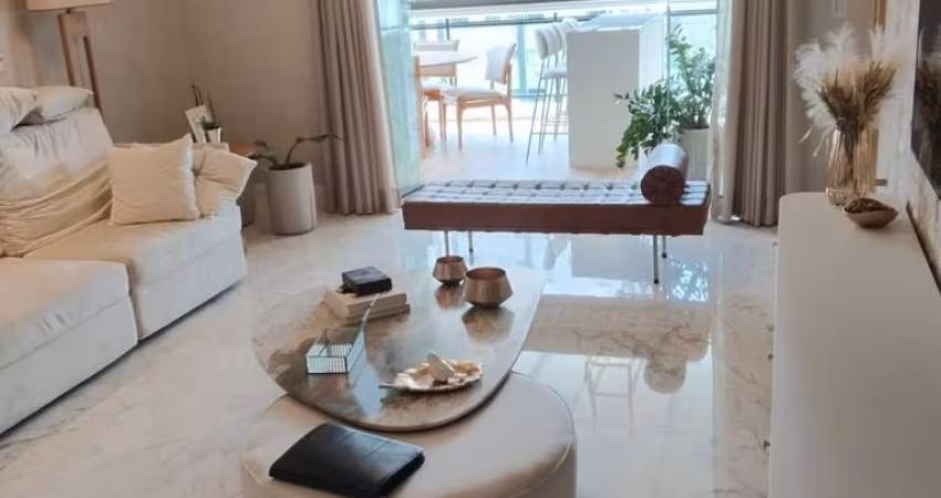 -COP 30 - APARTAMENTO COM 3 SUÍTES NO EDIFÍCIO BELIZE! -ÁREA PRIVATIVA DE 177M² - 2 APTO POR ANDAR - 4° ANDAR. -02 VAGAS DE GARAGEM. -NASCENTE.