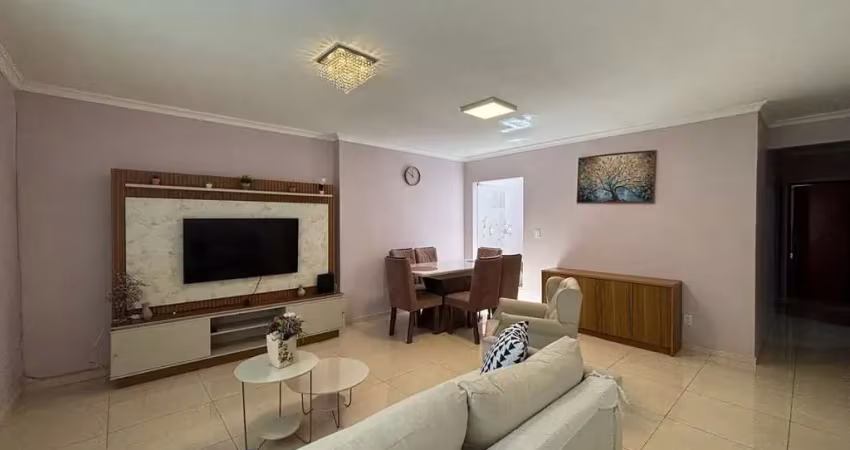 -cop 30 - casa com 3 quartos sendo 2 suítes no comdomínio cidade jardim 1! -área privativa de 133m². -02 vagas de garagem.