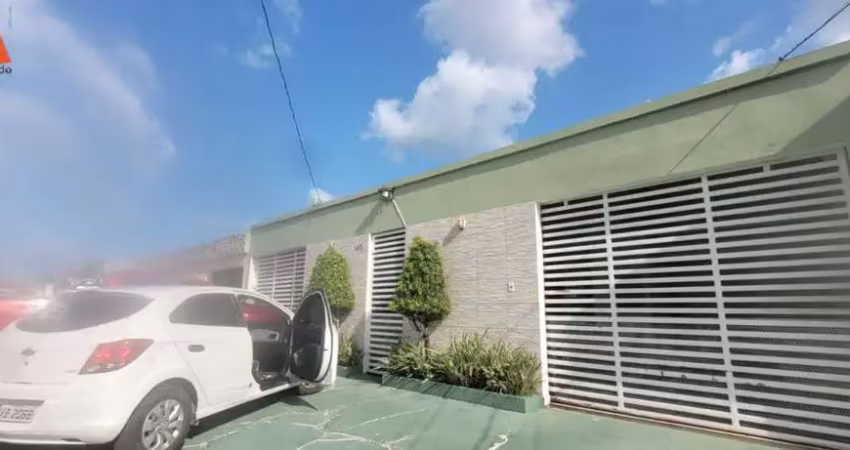 Casa (porteira fechada) com 4 quartos sendo 2 suites no conjunto medici medindo 290m²