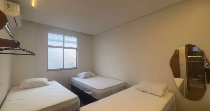 -cop 30 - apartamento com 3 quartos no edifício guanabara! -área privativa de 77m² - 1° andar. -01 vaga de garagem.