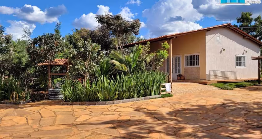 Casa no Incra 7(Rodeador) em lote de 2.200