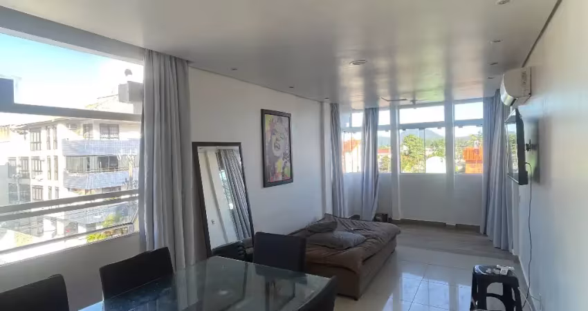 Lindo apartamento 03 dormitórios em Canasvieiras