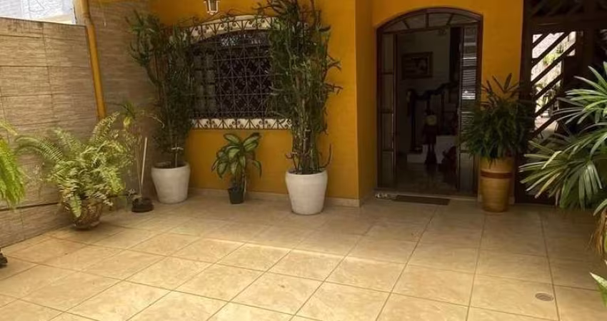 Casa com 3 quartos à venda na Rua Vahia de Abreu, 412, Boqueirão, Santos
