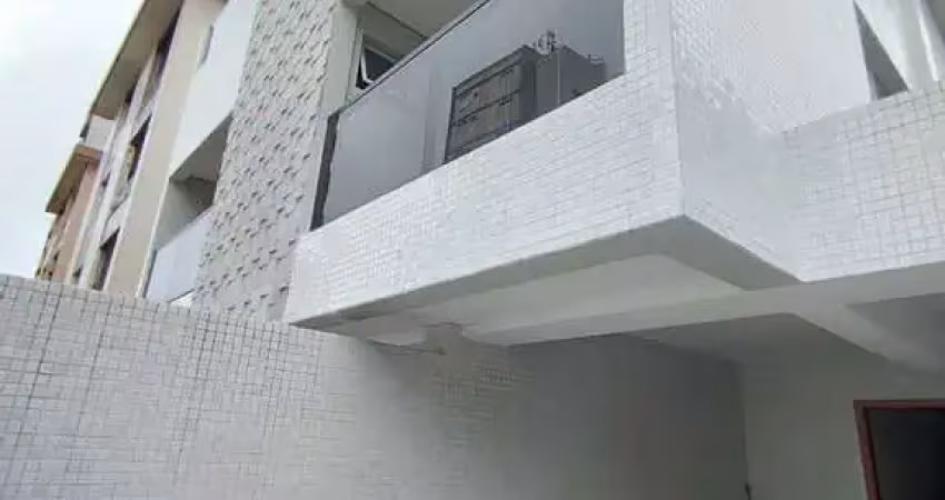 Casa com 3 quartos à venda na Delphin Moreira, 51, Embaré, Santos
