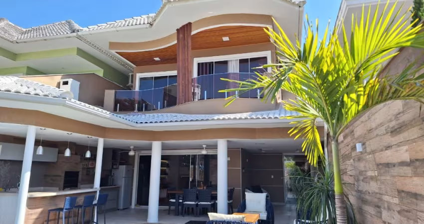 Recreio - Linda Casa Duplex 4 quartos em condomínio com segurança 24hrs
