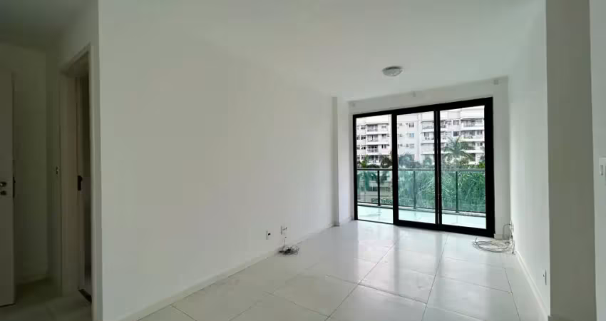 Apartamento com 3 quartos para alugar na Rua Retiro dos Artistas, 1676, Pechincha, Rio de Janeiro
