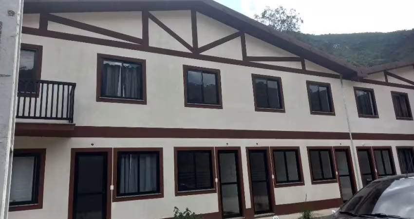 Corrêas village - alugo charmoso apartamento duplex 2 quartos