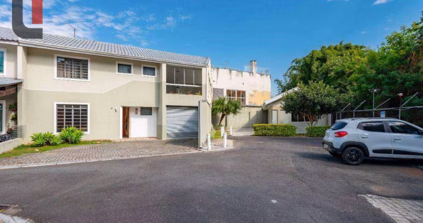 Sobrado com 3 quartos à venda, 200 m² por R$ 695.000 - Santa Quitéria - Curitiba/PR