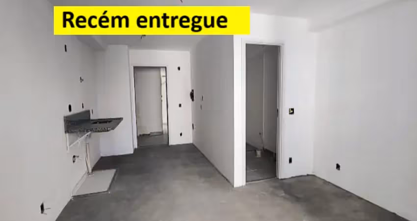 Studio recém entregue pela construtora | 26m² | poucos passos da estação fradique