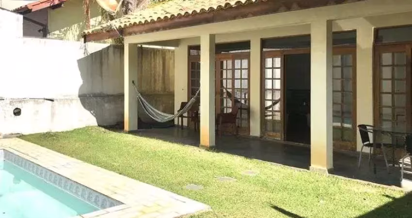 Oportunidade para venda em alphaville, tem 300 m2 e 3 quartos. terreno 370 metros .