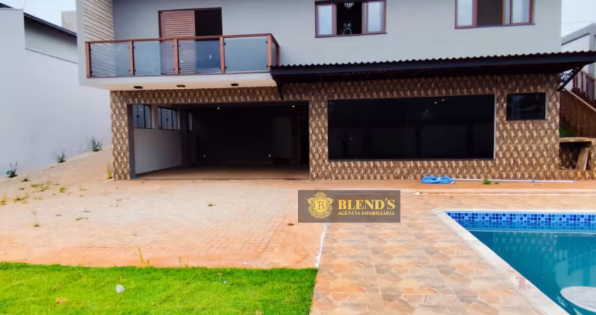 Linda casa no Jardim Regina à venda