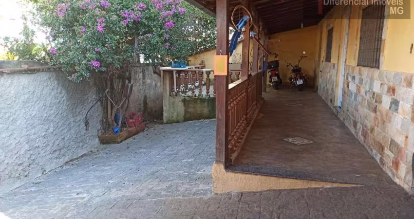 Casa para Venda em Contagem, Retiro, 4 dormitórios, 2 banheiros, 4 vagas