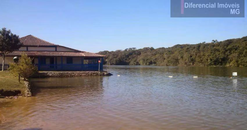 Chácara Condomínio para Venda em Contagem, Cond. Nosso Rancho, 3 dormitórios, 1 suíte, 2 banheiros, 4 vagas
