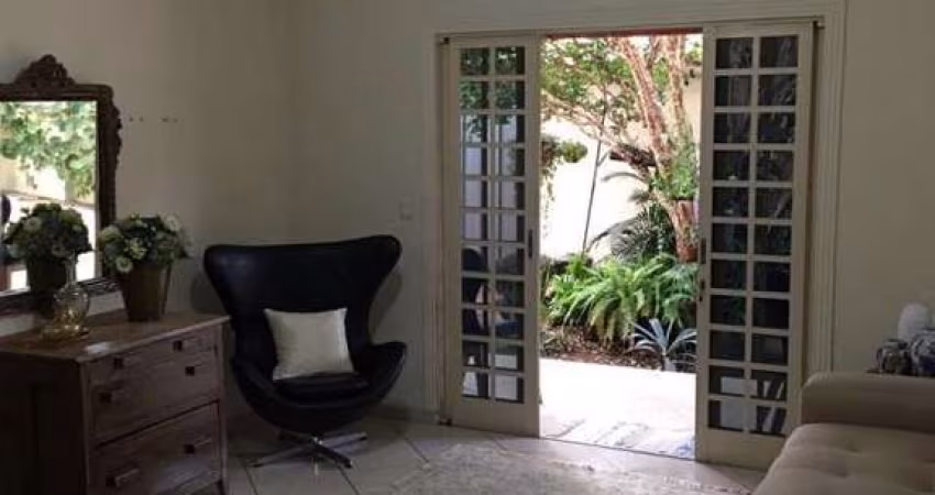 Casa para Venda em Contagem, Santa Helena, 5 dormitórios, 1 suíte, 4 banheiros, 4 vagas