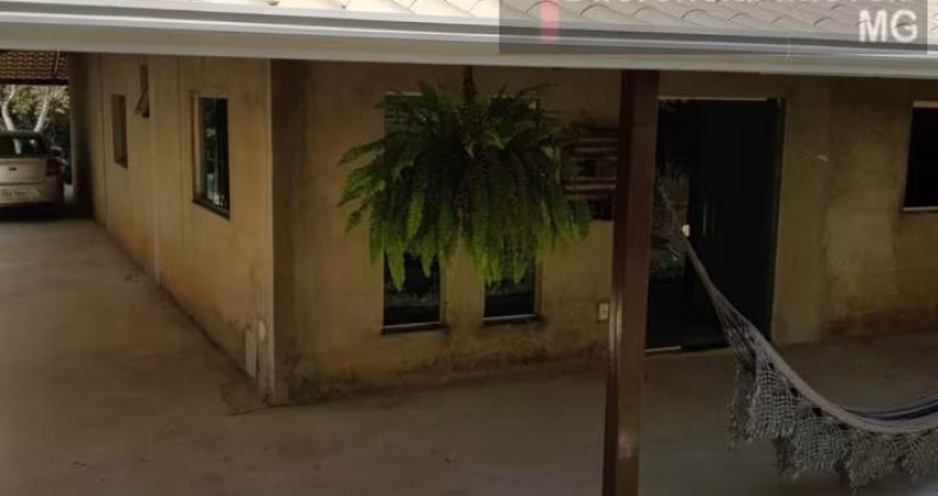 Chácara para Venda em Contagem, Cond. Nosso Rancho, 3 dormitórios, 1 suíte, 1 banheiro, 4 vagas