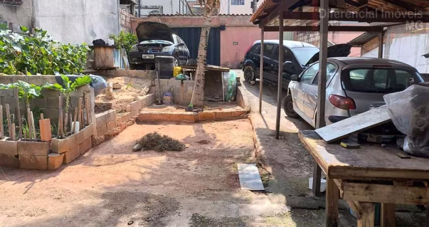 Casa para Venda em Contagem, Nova Contagem, 3 dormitórios, 1 suíte, 2 banheiros, 5 vagas