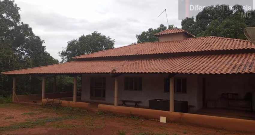 Sítio para Venda em Curvelo, Área Rural, 4 dormitórios, 1 suíte, 3 banheiros, 5 vagas