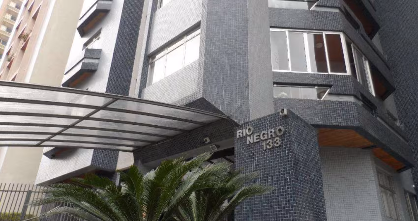 Apartamento à venda com 4 quartos no Cabral em Curitiba