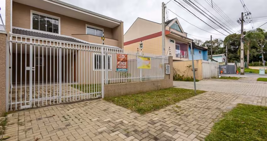 Sobrado à venda com 3 quartos no Abranches em Curitiba